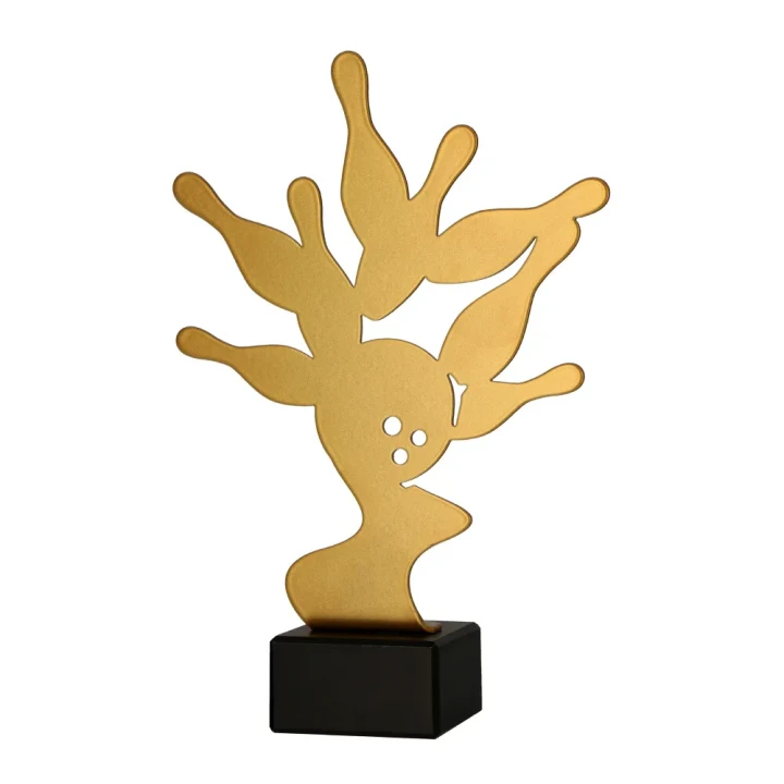 statuetka-metalowa-zlota-metline-kregle_11zon.webp