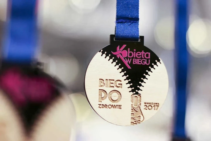 Medal ze sklejki z grawerowaniem - 4 cm