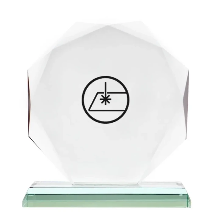 Statuetka ze szkła G020 | Upominki szklane z personalizacją