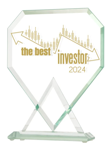 Statuetka grawerowana G048 | Szklany biznesowy upominek