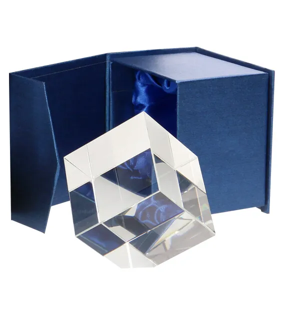 Trofea szklane - kostka T026